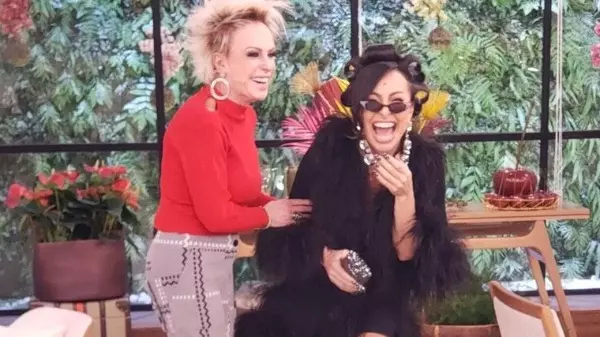 Look inusitado de Sabrina Sato no Mais Você chama atenção da web