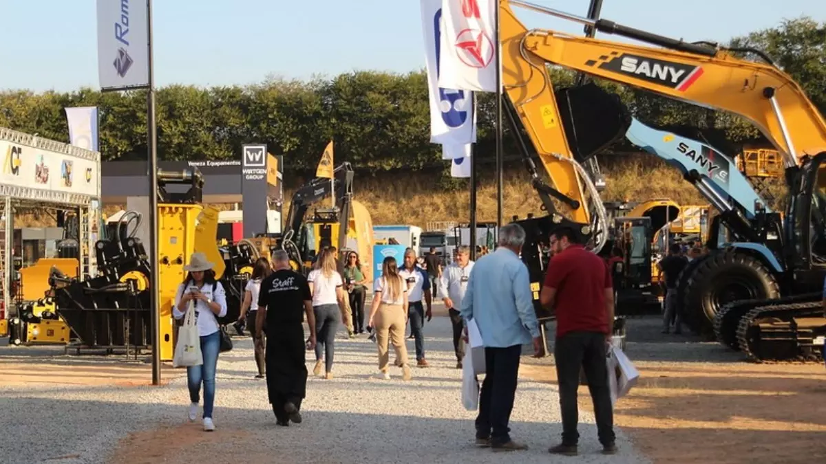 Jaguariúna recebe nesta semana a segunda edição da Brazil Equipo Show, maior feira de máquinas pesadas a céu aberto do país