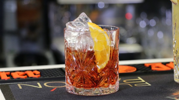 Whisky ou uísque? Vodka ou Vodca? Você sabe escrever o nome dessas bebidas?