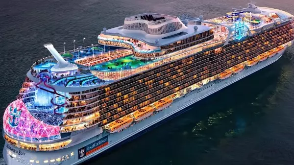 Maior navio do mundo parte em cruzeiro pelo Caribe