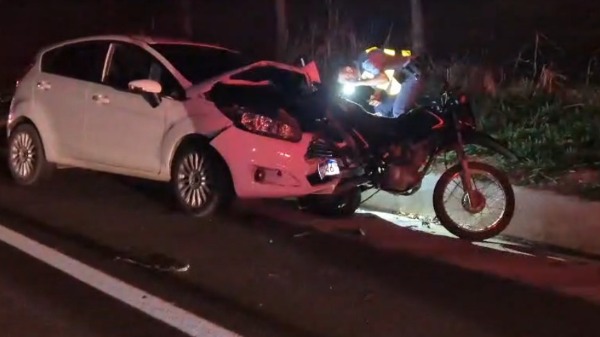 Motociclista morre após ser atingido por um carro na traseira, na rodovia Rio Negro e Solimões