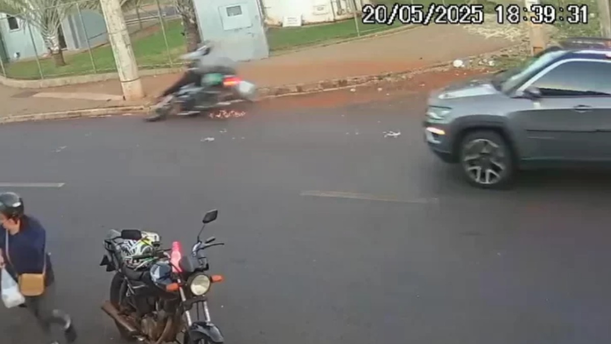 Motocilista que morreu após bater em poste na zona Norte de Ribeirão é identificado