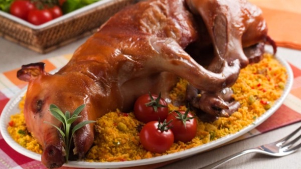 Açougues de Dumont já se movimentam com encomendas de leitoa para festas de fim de ano - Foto: Agências