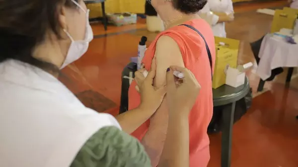 Ribeirão abre mais 5,5 mil vagas para agendar vacina contra covid