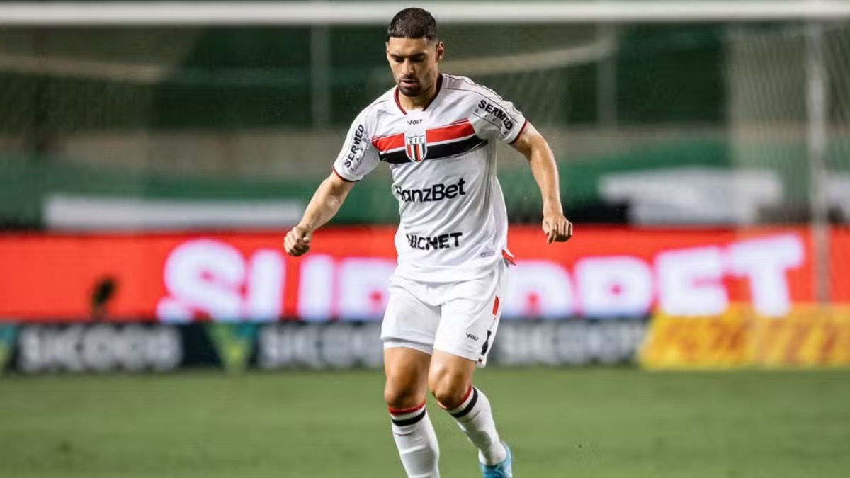 Alisson Cassiano é o quarto desfalque do Botafogo-SP devido a lesões durante a Série B