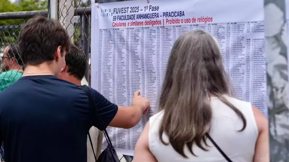 Repostas das 90 questões de múltipla escolha já estão disponíveis (Foto: Antonio Trivelin/g1) 