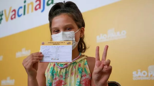 Crianças sem comorbidades começam a ser vacinadas terça (25)