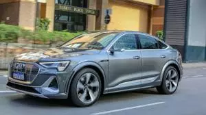 e-tron Sportback já está disponível pelo plano de assinatura