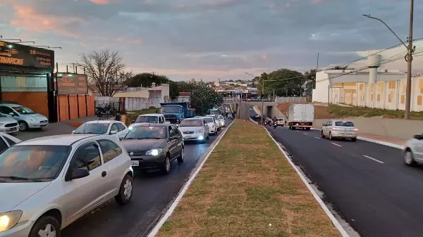 Veja se seu veículo está entre os 1,8 mil multados ou autuados em São Carlos