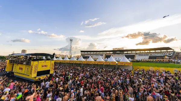 Bloco de Carnaval em Ribeirão Preto traz o grupo Tchakabum