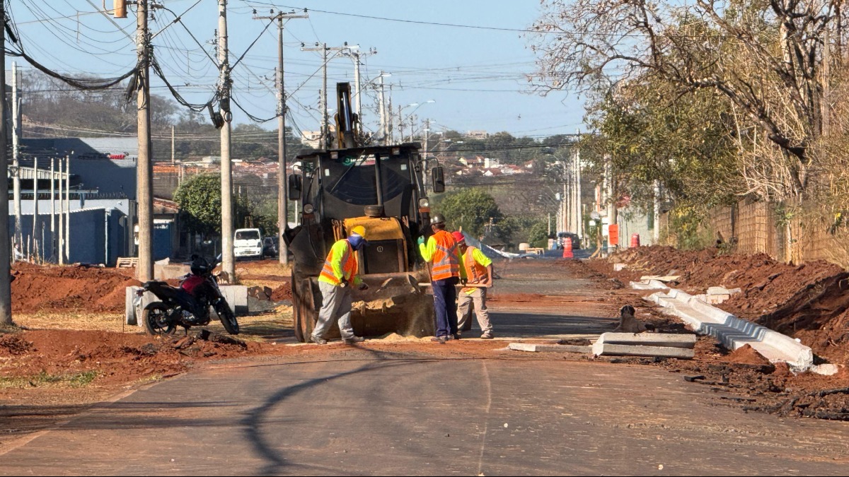 Trecho em obras da Thomas Alberto Whately, sentido Anhanguera, é liberado