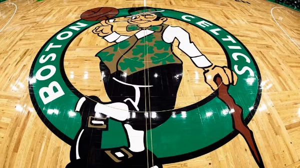 Franquia do Boston Celtics é vendida por R$ 36,4 bilhões e LeBron James volta às quadras
