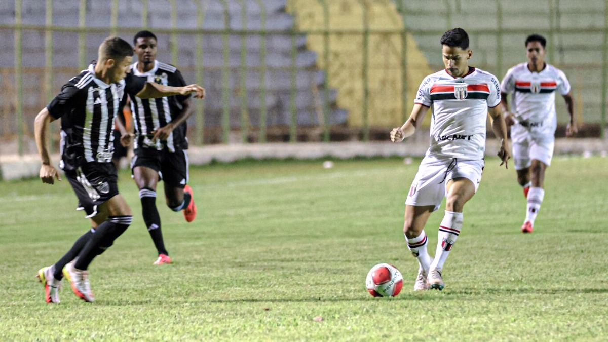 Bota-SP tenta, mas não consegue passar pelo Atlético-MG e perde por 3 a 1 nas oitavas da Copinha