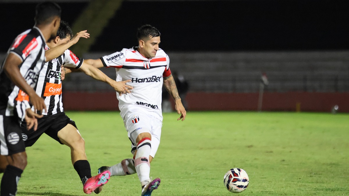 Botafogo-SP perde por 3 a 0 para o Atlhetic em partida com mal desempenho e com polêmicas