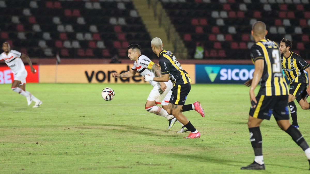 Botafogo-SP fica no empate sem gols com o Volta Redonda e volta a zona de rebaixamento