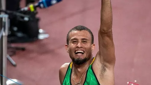 Ricardo Gomes fatura o bronze nos 200m T37 do Atletismo