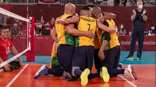 Brasil supera China na estreia do Vôlei Sentado masculino