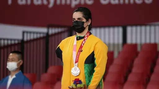 Bruna Alexandre é derrotada na final e fica com a prata no Tênis de Mesa