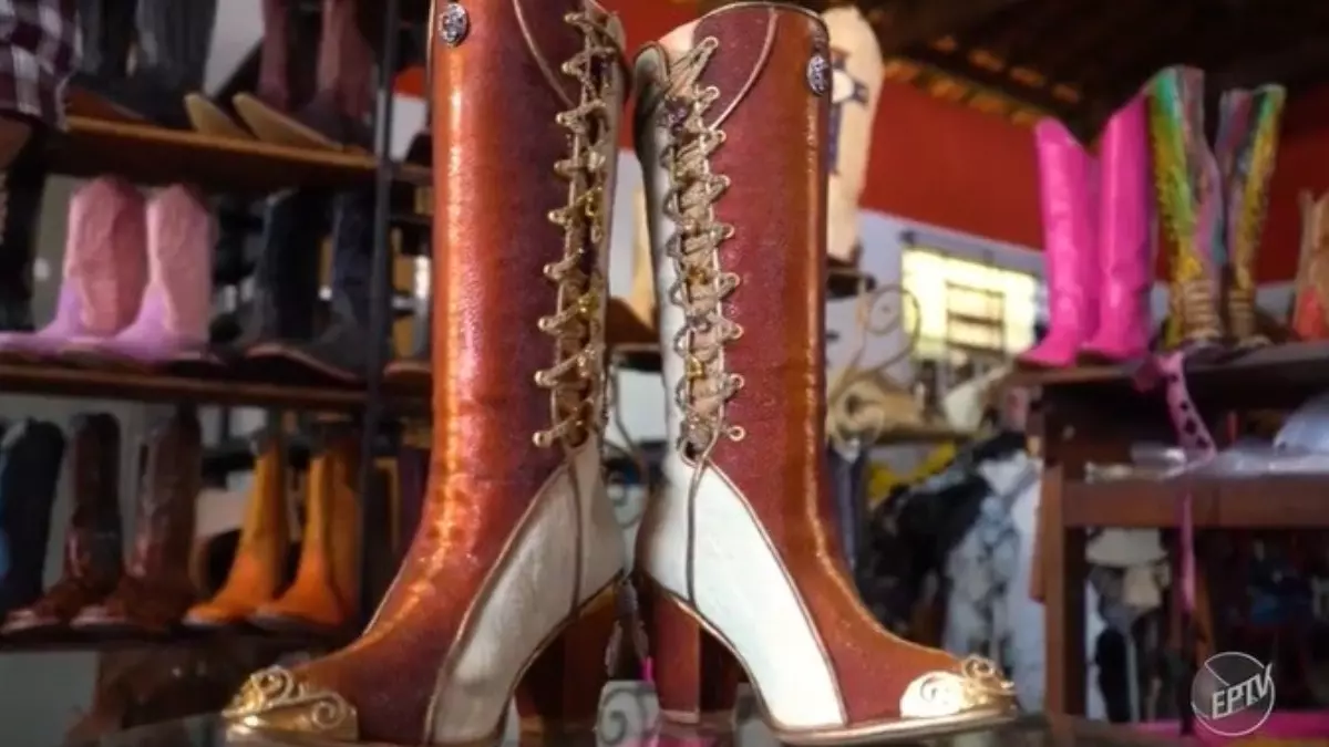 Botas clássicas usadas por peões em Barretos (SP)