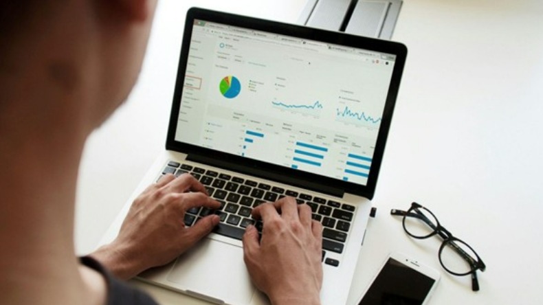 O foco do SEO é garantir um bom posicionamento orgânico nos buscadores por meio de conteúdos de qualidade e experiência otimizada para os usuários- Crédito: Divulgação