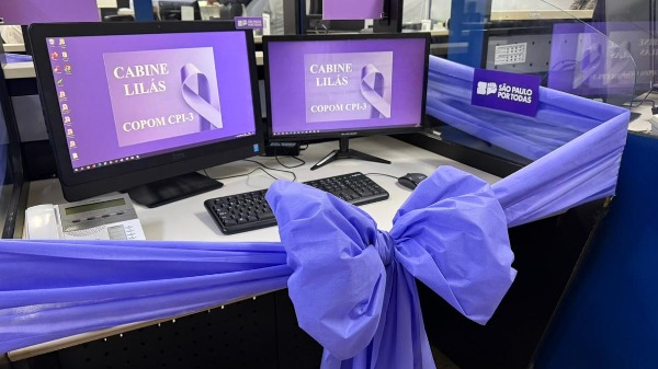 Cabine Lilás - Foto: Fabio Marchiselli/CBN Ribeirão