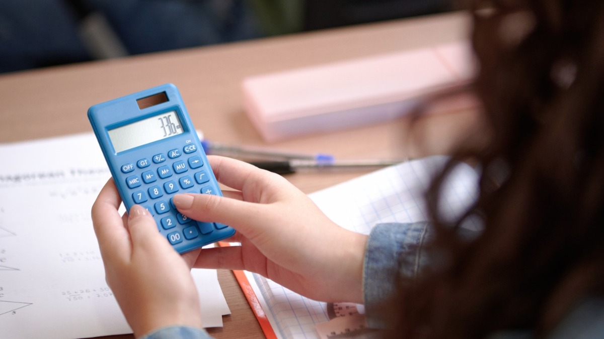 Estudante que decidir participar dos quatro processos seletivos terá de desembolsar R$ 768 apenas com as taxas de inscrição (Foto: Canva)