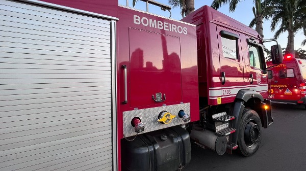 Caminhão do Corpo de Bombeiros - Foto: Naiana Kennedy/ CBN Ribeirão