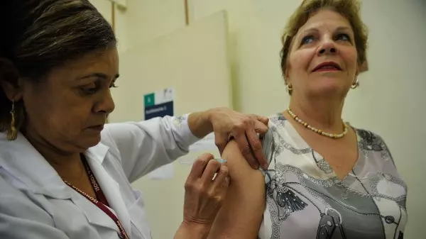 Tira dúvidas: entenda por que se vacinar contra gripe todo ano