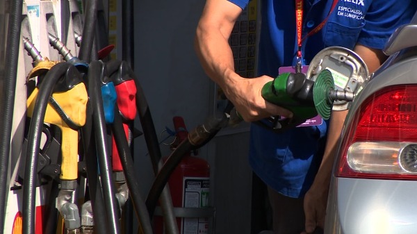 Preço da gasolina em Campinas é o menor desde abril de 2021 (Foto: Reprodução/EPTV Campinas) - Foto: Reprodução EPTV