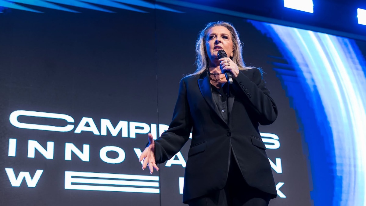 Adriana Flosi, secretária de Desenvolvimento Econômico e Tecnologia e vice-presidente da ACIC, destaca a força e a diversidade do ecossistema de inovação de Campinas e do Brasil durante mais uma edição do Campinas Innovation Week