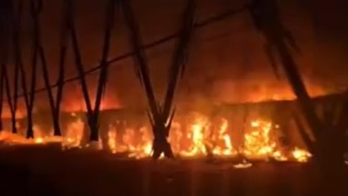 Canavial pega fogo próximo ao Portal dos Ipês em Ribeirão Preto
