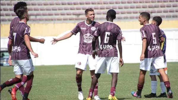 Equipes sub-15 e sub-17 da Ferroviária jogam neste domingo (22)