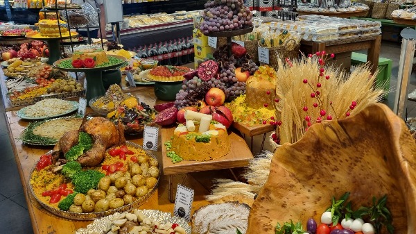 Será que tem como se deliciar com os pratos de Natal sem sobrecarregar nosso organismo?