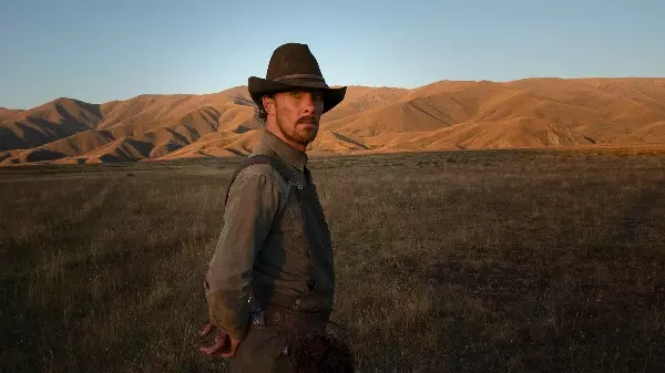 "Ataque dos Cães" é um drama western com clima de apreensão
