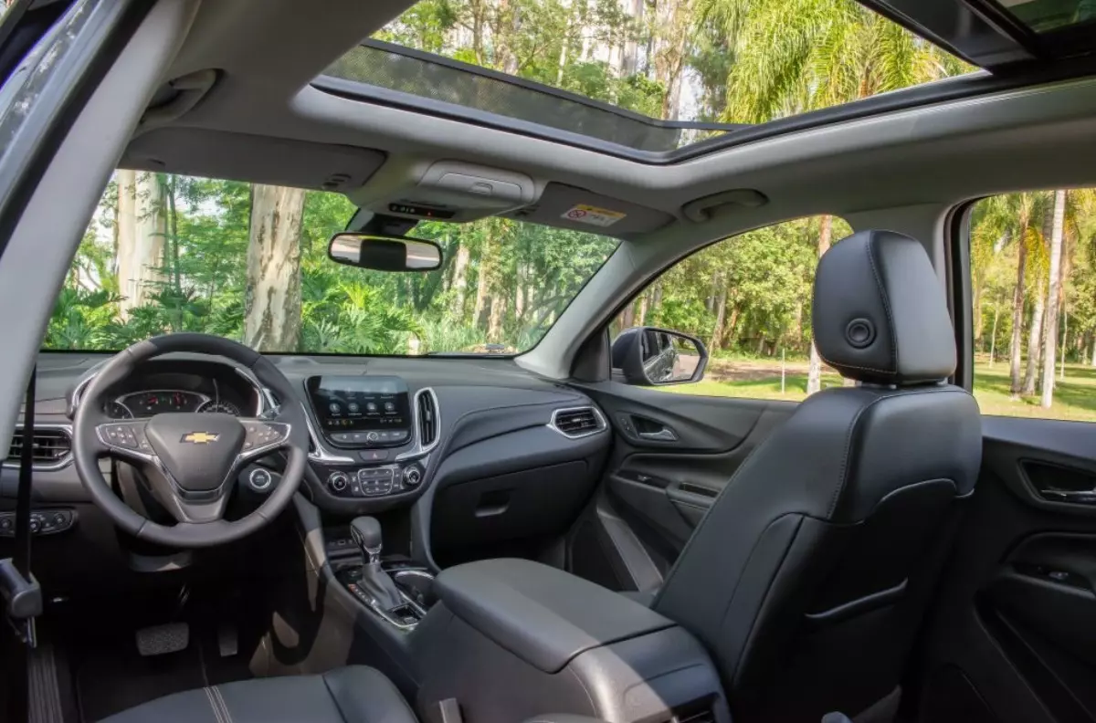 Chevrolet Equinox se destaca pelo espaço interno e acabamento 2 O interior é muito espaçoso e materiais de boa qualidade