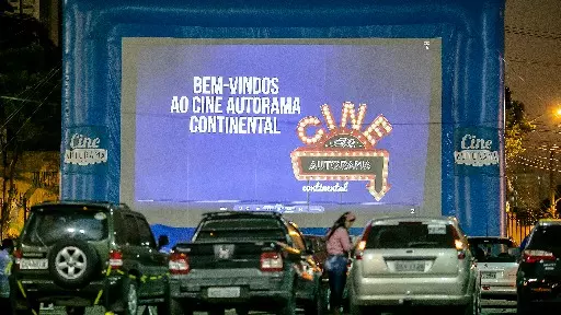 Cinema drive-in estende programação gratuita para São Carlos