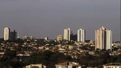 Inverno começa com temperaturas altas em Araraquara