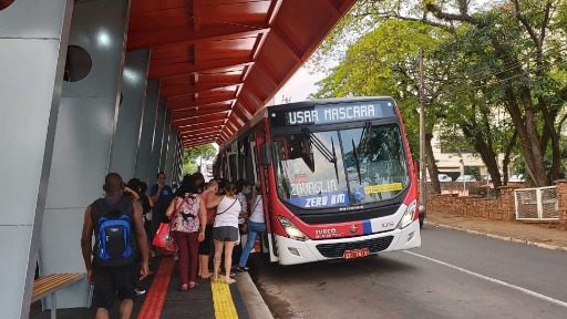 Transporte coletivo deve ser mais estimulado em São Carlos, segundo especialistas