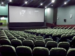 Um cinema moderno à moda antiga