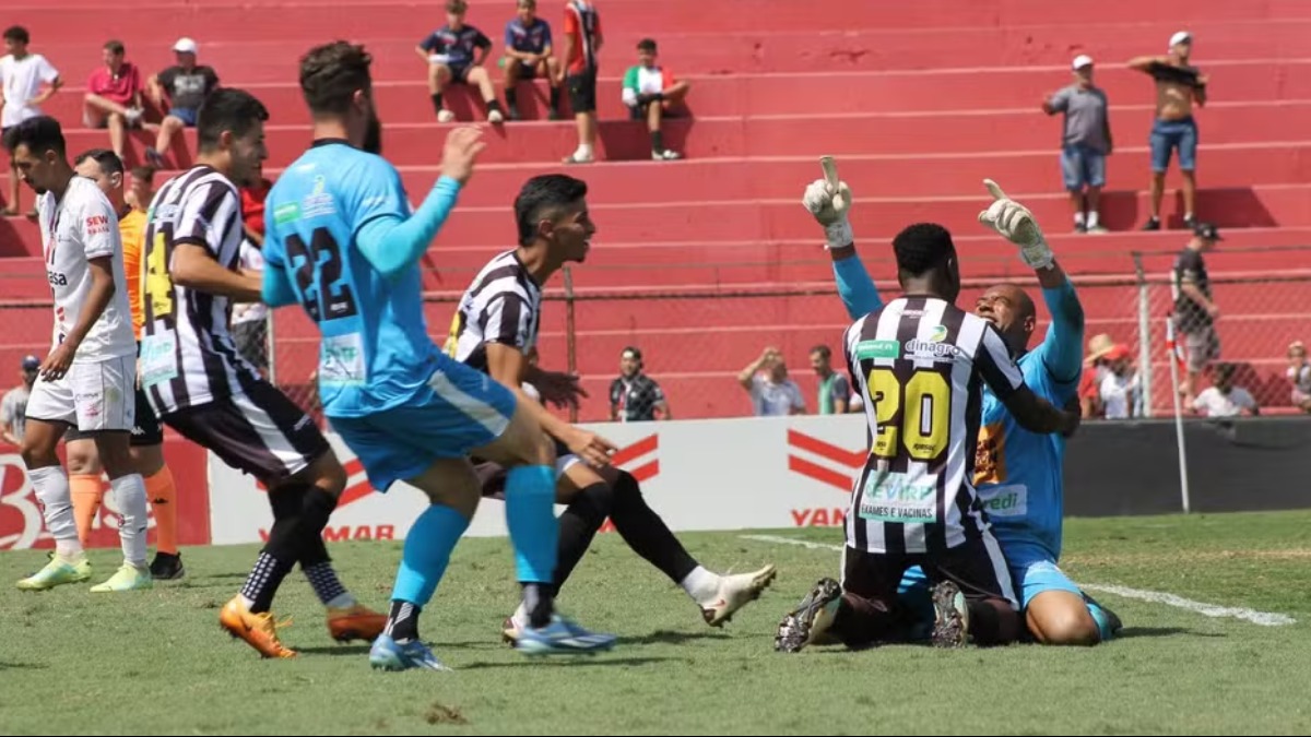 Comercial recebe o Monte Azul no jogo de ida das quartas da Copa Paulista