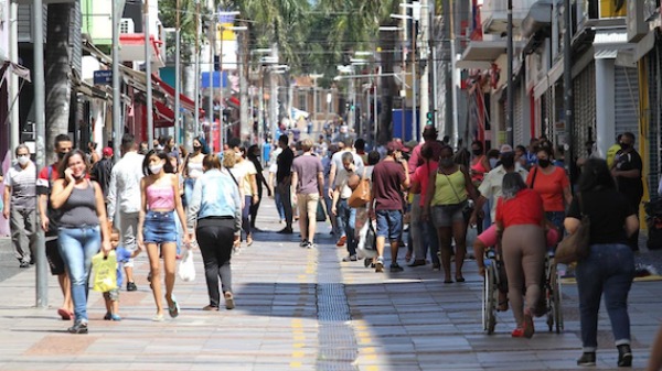 Apesar da inflação, fim de semana prolongado de Páscoa e Tiradentes deve aquecer economia