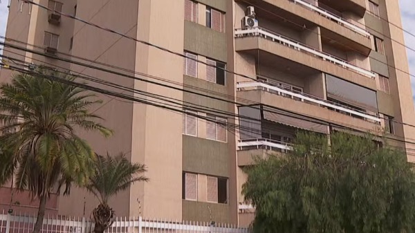 Quais são os requisitos para que um condomínio expulse um morador?