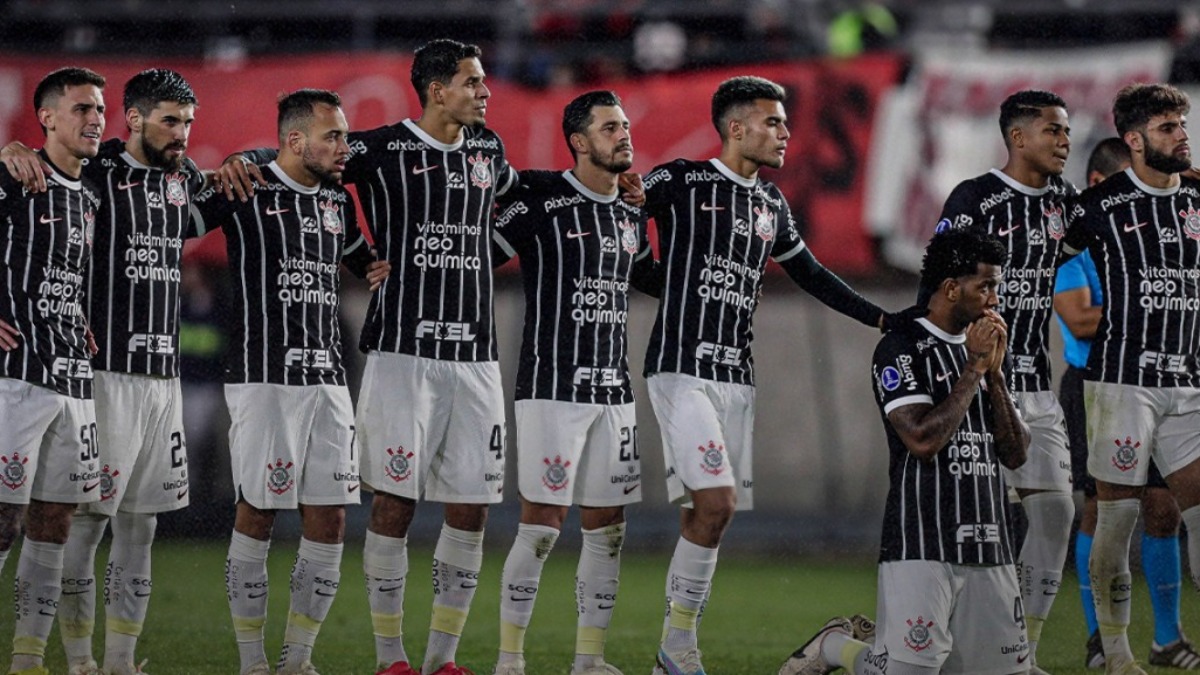 Corinthians e Fortaleza avançam na Sul-Americana com os empates da volta