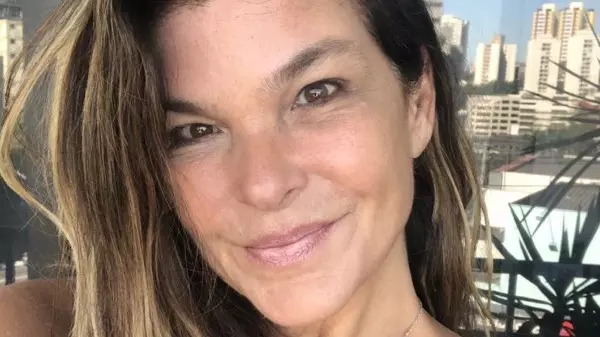 Cristiana Oliveira, 1ª Juma, lança livro com reflexões sobre a vida e o tempo