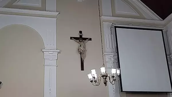 Câmara de São Carlos não deve ter leitura da Bíblia em sessão, revela enquete