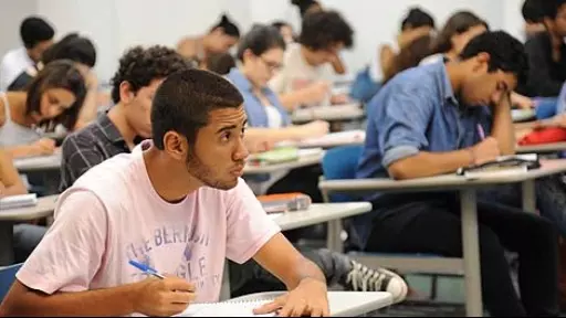 Cursinho da Poli faz maratona de exercícios para Medicina