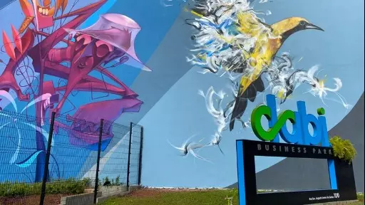Megapainel de grafite leva arte urbana ao Dabi Business Park