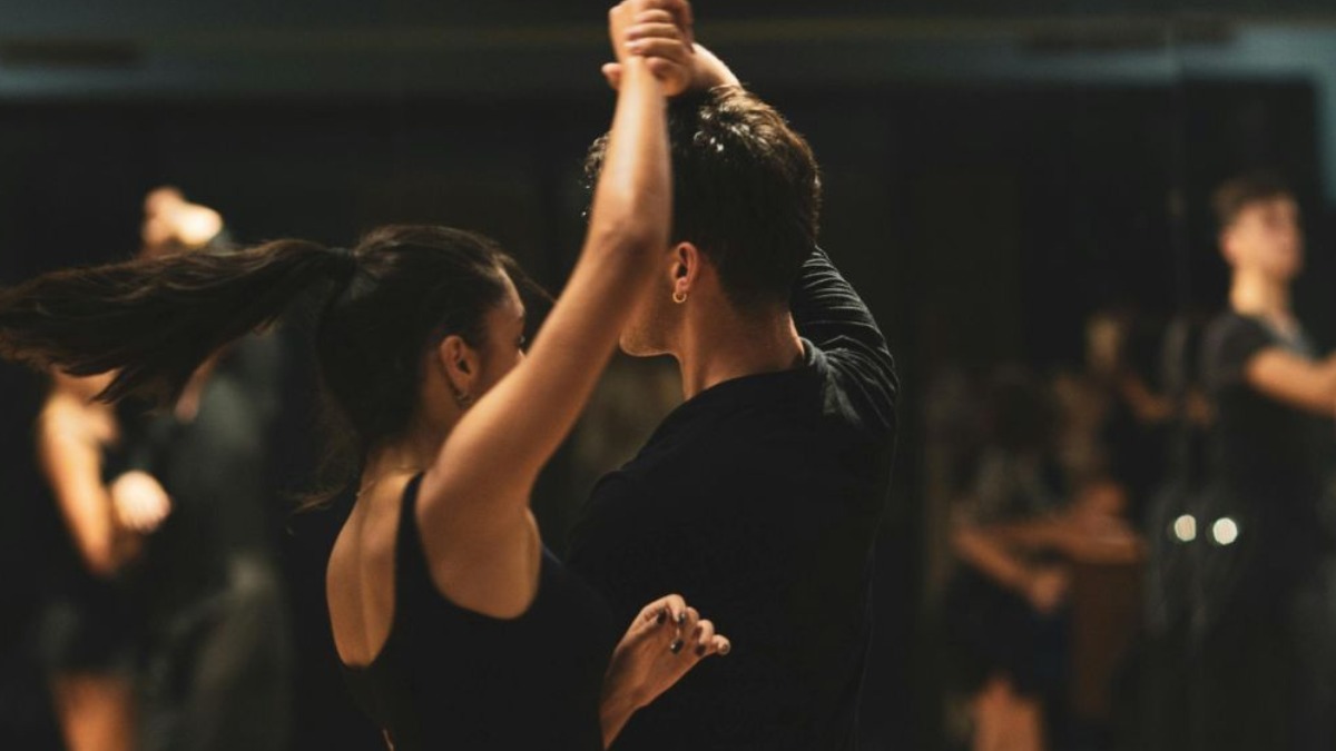 Projeto "Corpos em Cena" promove espetáculos de dança e oficinas no Sesi de Ribeirão Preto Projeto "Corpos em Cena" promove espetáculos de dança e oficinas no Sesi de Ribeirão Preto