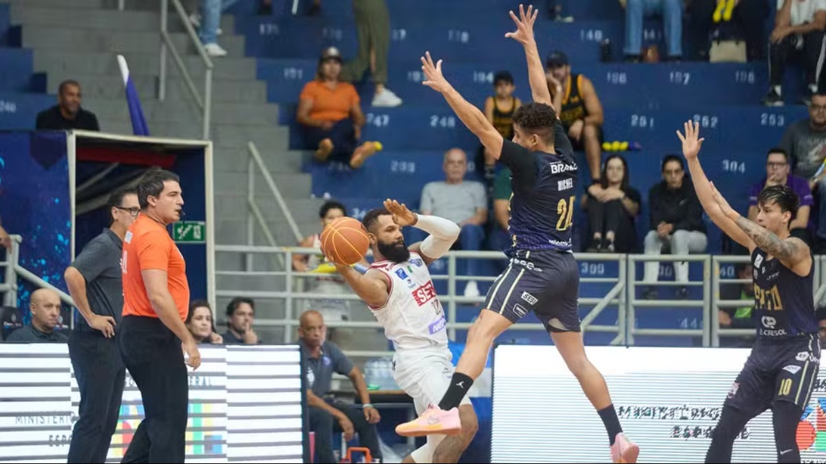 Franca Basquete vence o Pato e carimba classificação para as quartas do NBB
