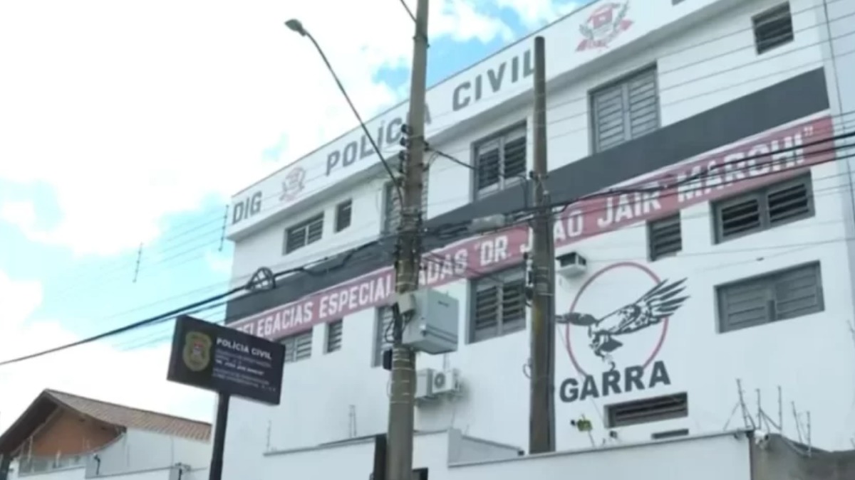 Guarda e policial suspeitos de envolvimento com o crime organizado são presos em operação